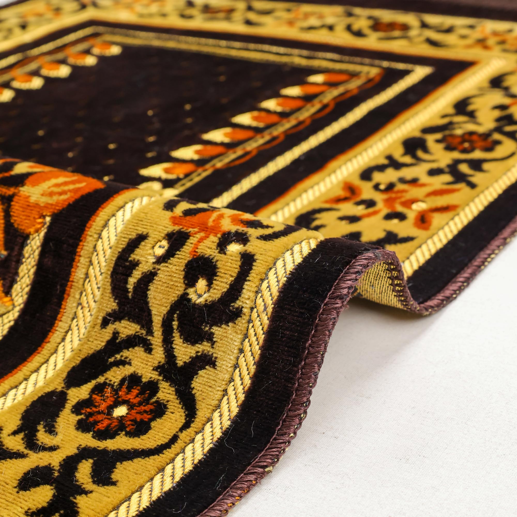 Luxury Turkish Black & Gold Velvet Prayer Rug with Prayer Cap - Firaset