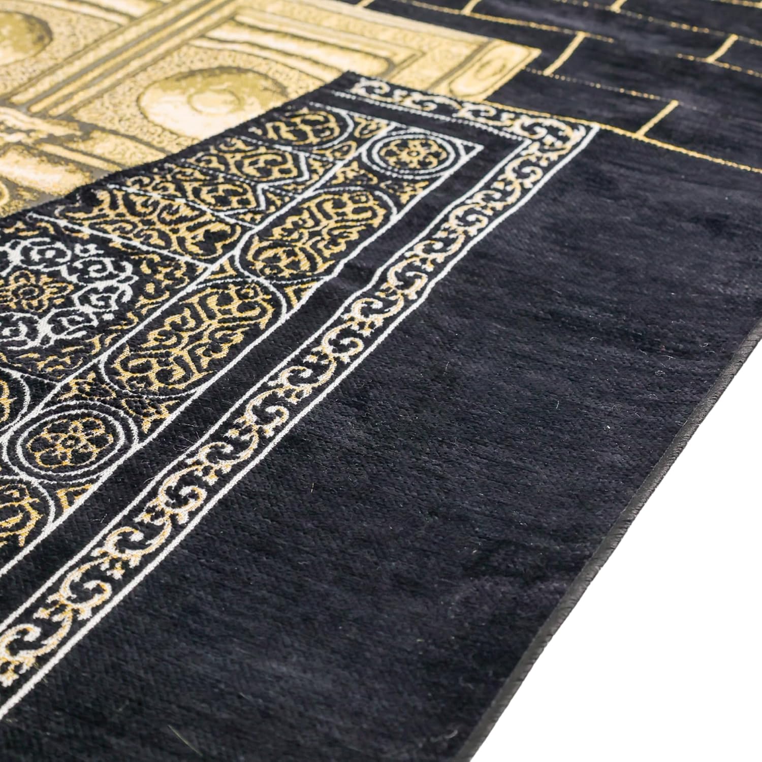 Turkish Velvet Muslim Prayer Rug – Soft Plush Islamic Sajada Mat (2'2" x 3'7") – Elegant Black & Gold Design - Firaset