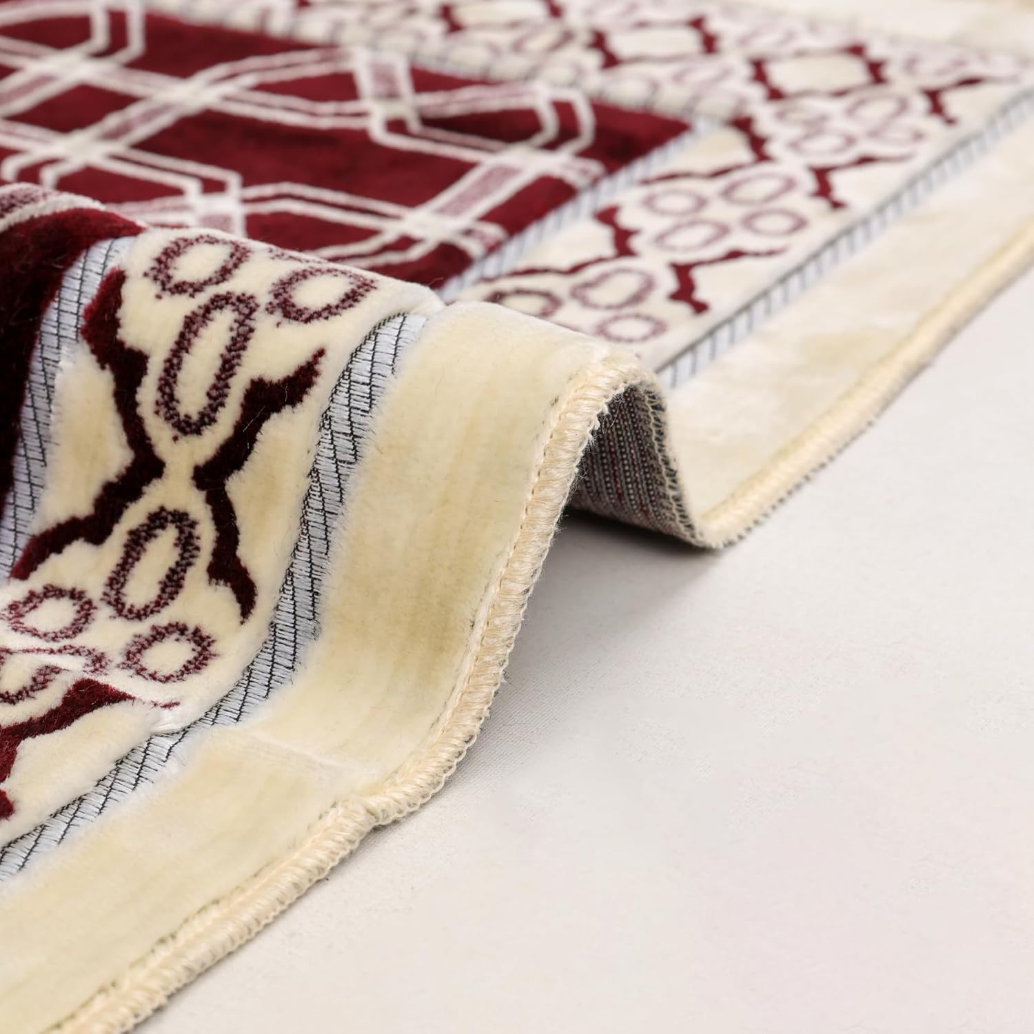 Luxury Soft Plush Velvet Prayer Rug – Burgundy & Cream Geometric Lattice Design