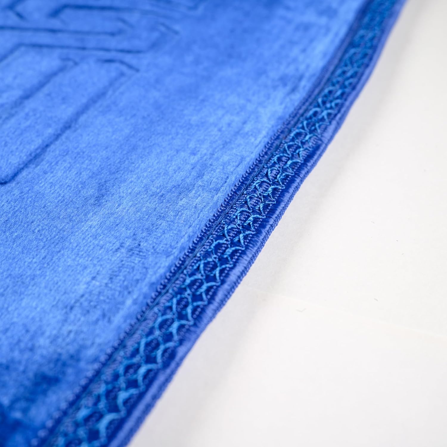 Luxury Turkish Velvet Prayer Rug – Blue Embossed Floral Design with Tasbeeh