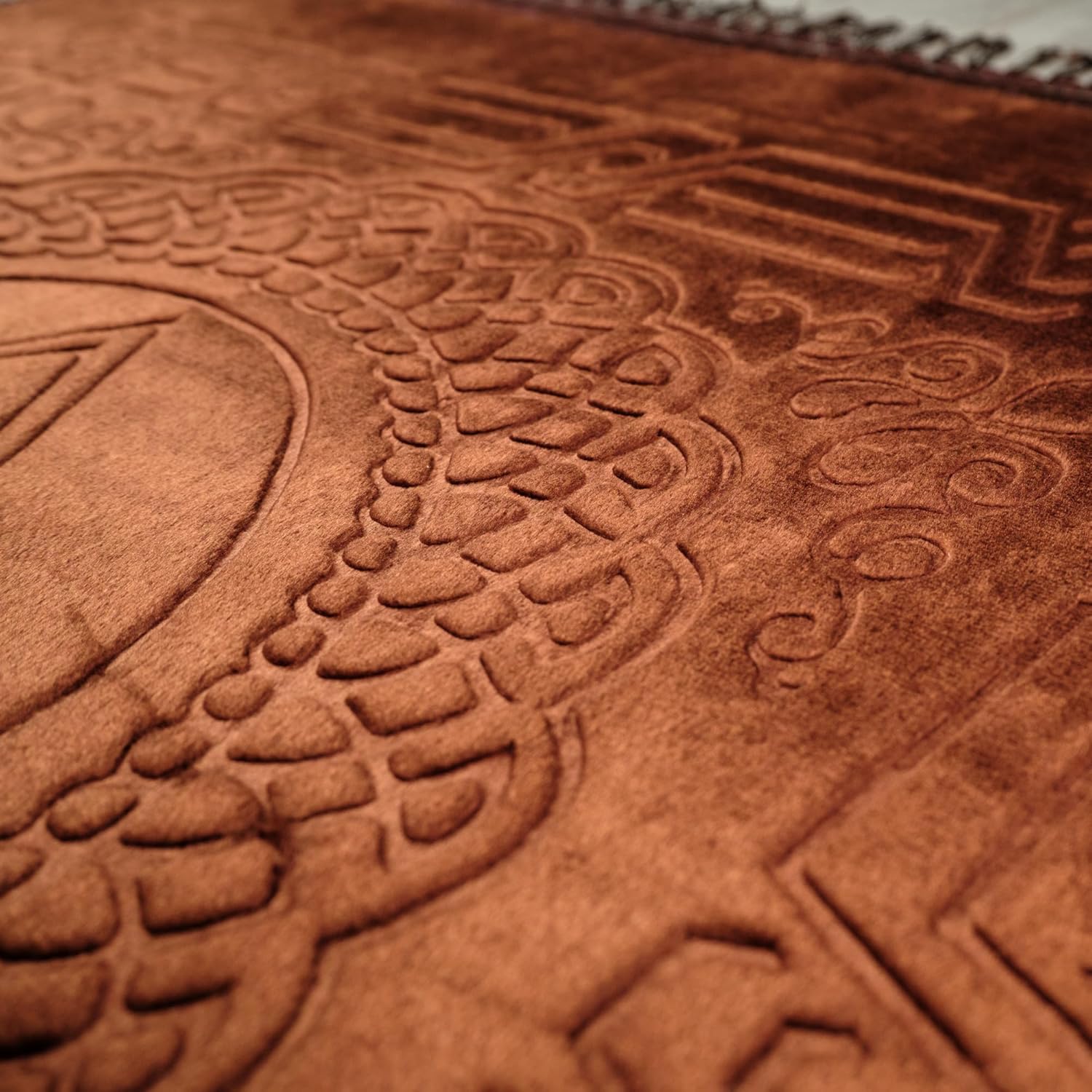 Luxury Turkish Velvet Prayer Rug – Brown Embossed Floral Design with Tasbeeh