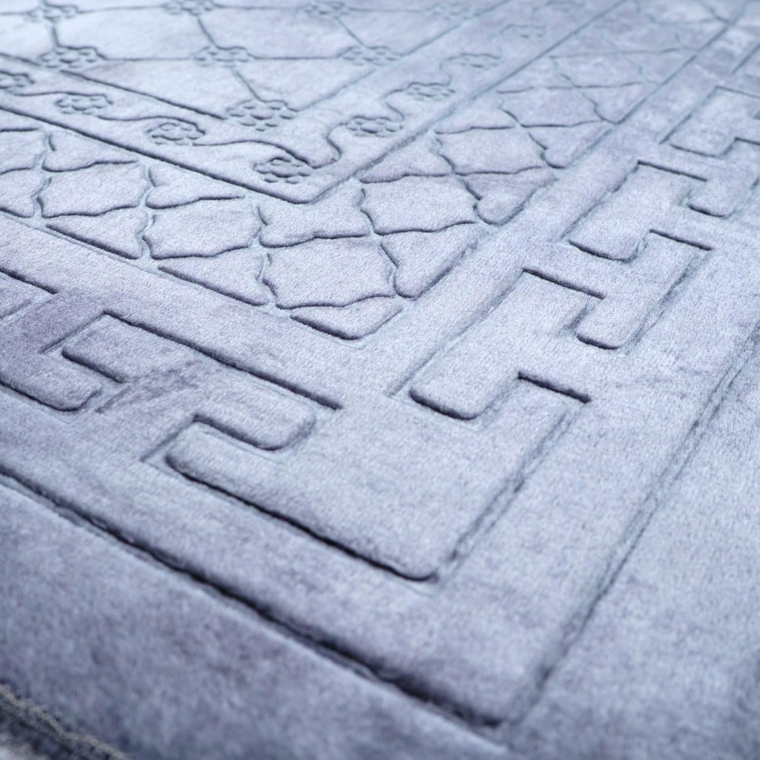 Luxury Turkish Velvet Prayer Rug – Blue Embossed Floral Design with Tasbeeh