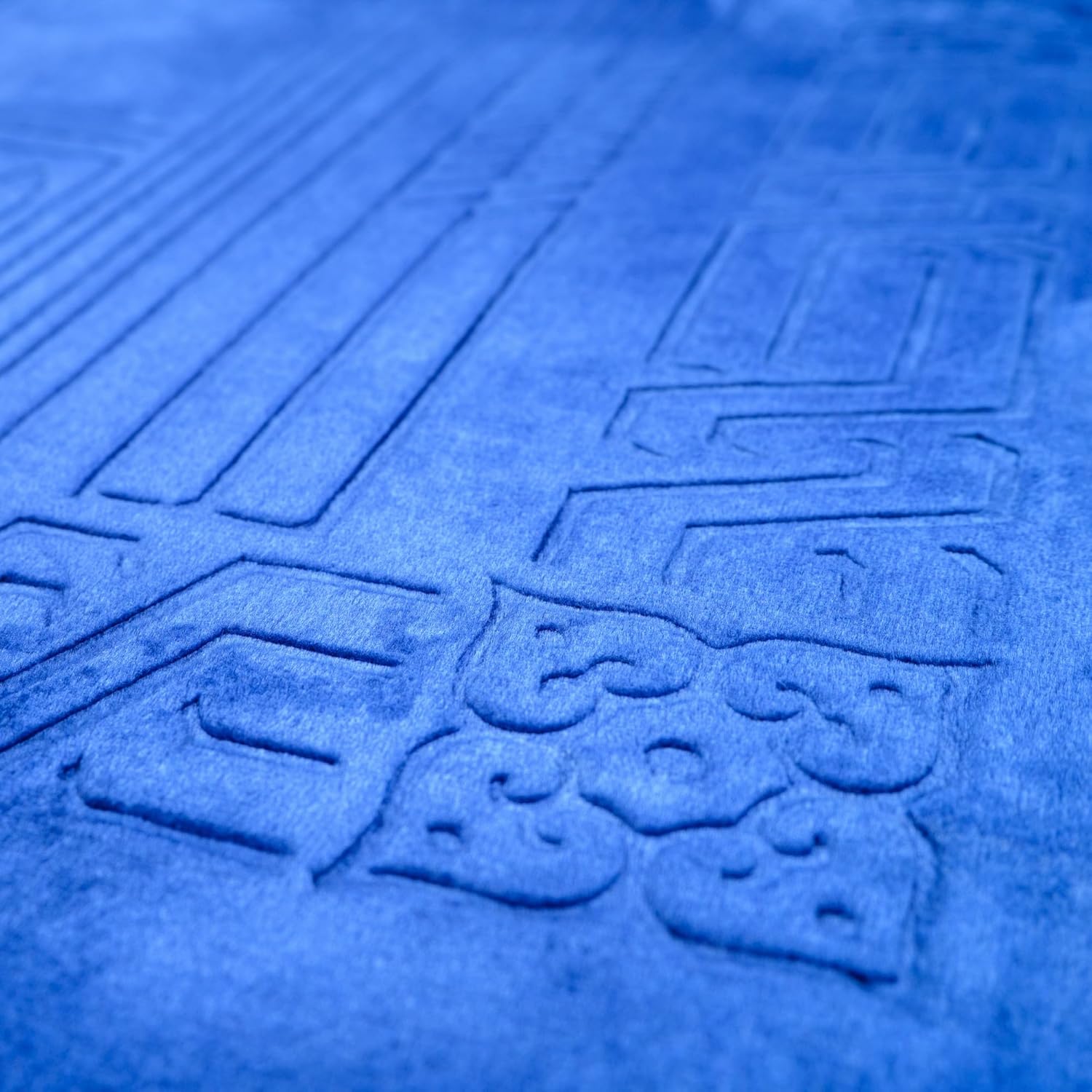 Luxury Turkish Velvet Prayer Rug – Blue Embossed Floral Design with Tasbeeh