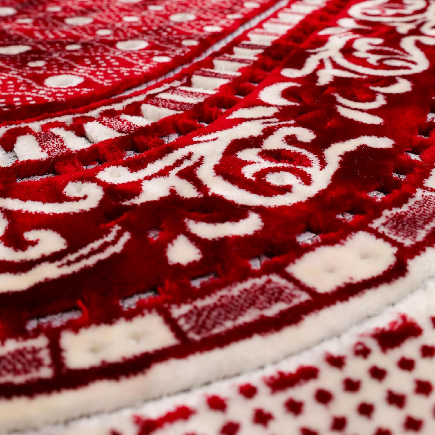Luxury Soft Plush Classic Red & Cream Velvet Prayer Rug with Prayer Cap - Firaset