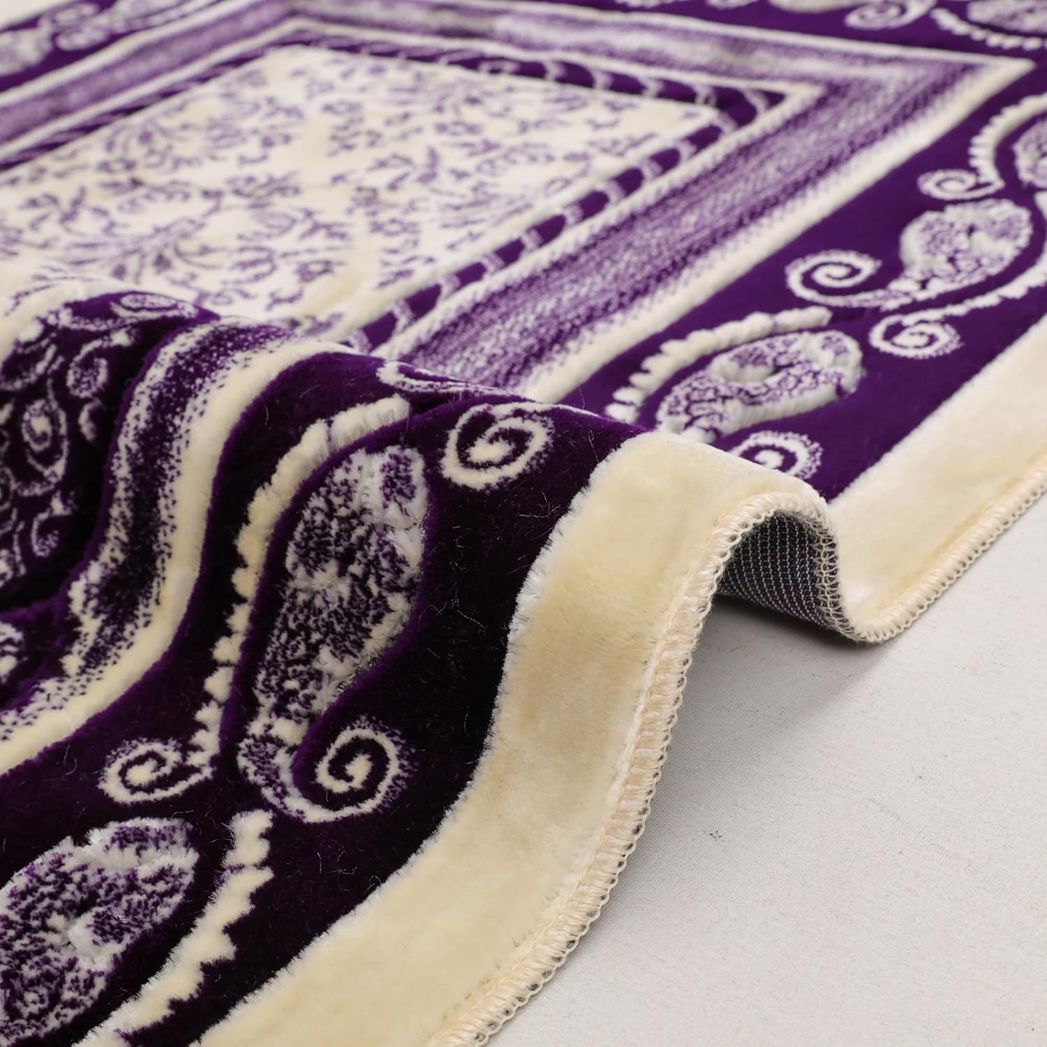 Luxury Soft Plush Royal Purple & Cream Velvet Prayer Rug with Prayer Cap - Firaset